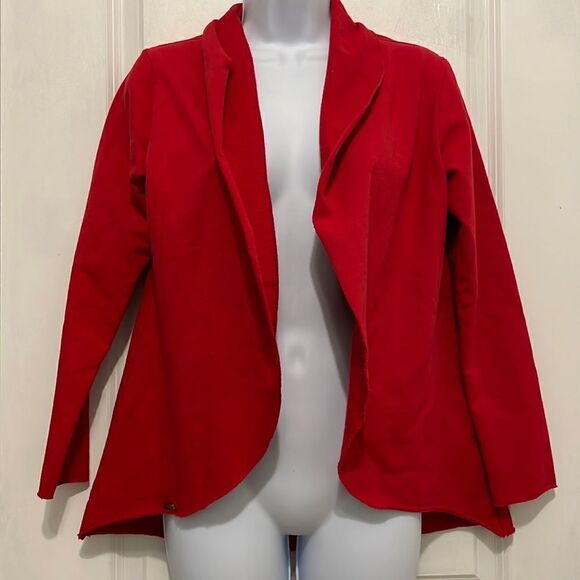 Red cardigan flyaway front - Picture 1 of 9